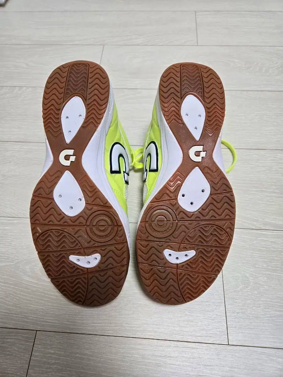 サッカーシューズ