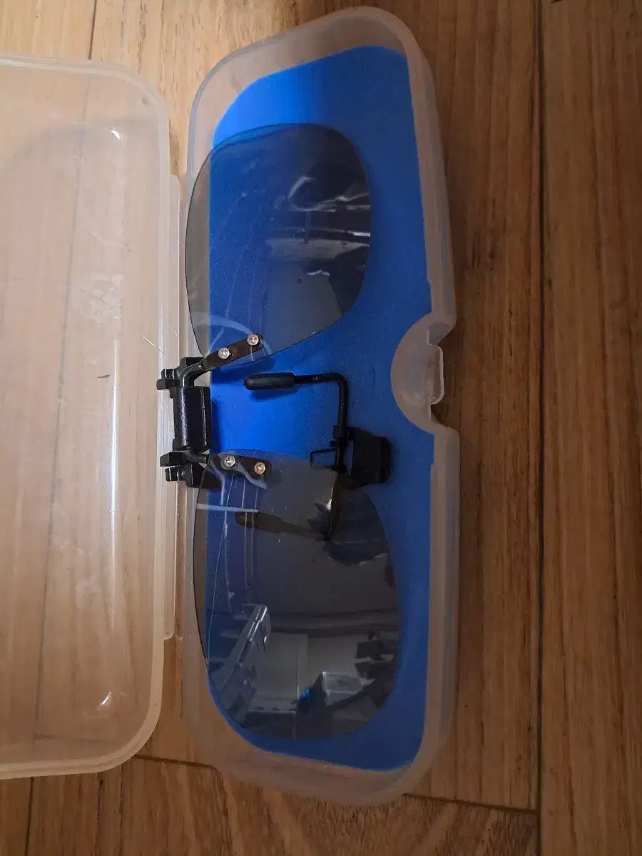 クリップオン サングラス ケース含む