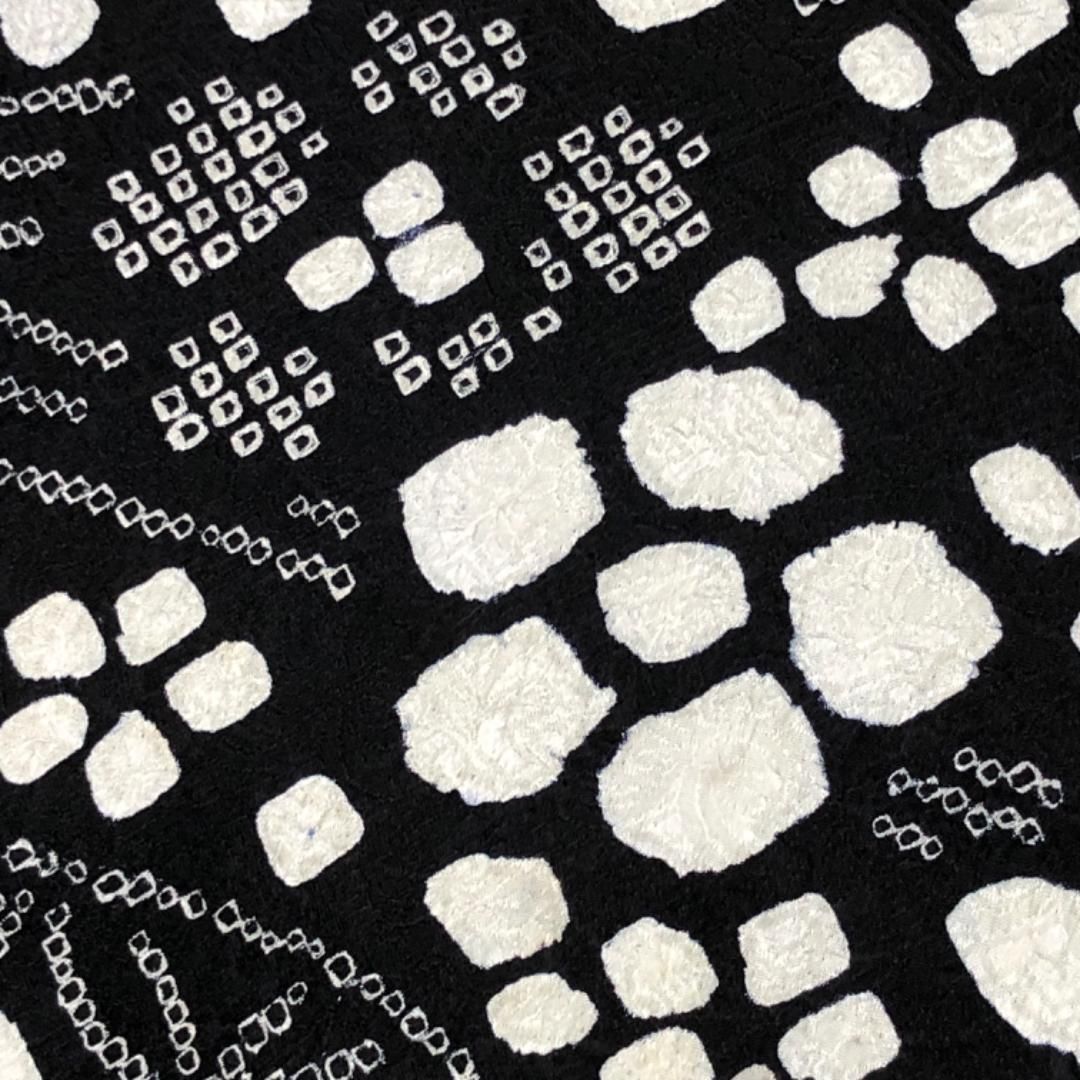 訪問着 総絞り 流水に花模様 七宝 黒色 ガード加工 しつけ糸 K-5426