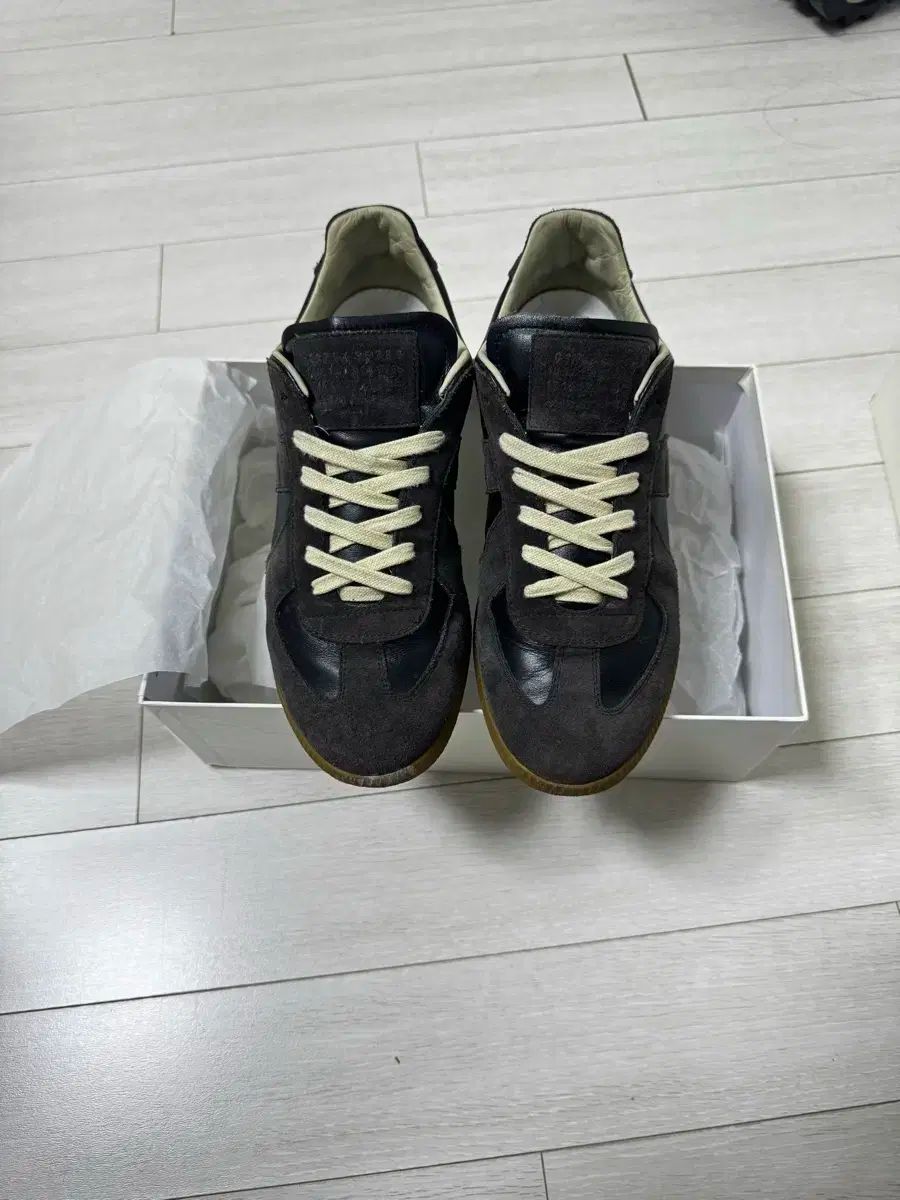 ドイツ軍 スニーカー