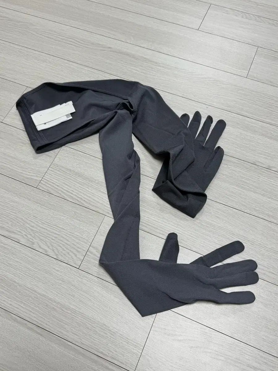 Dion Lee ディオンリー グローブ スリーブ