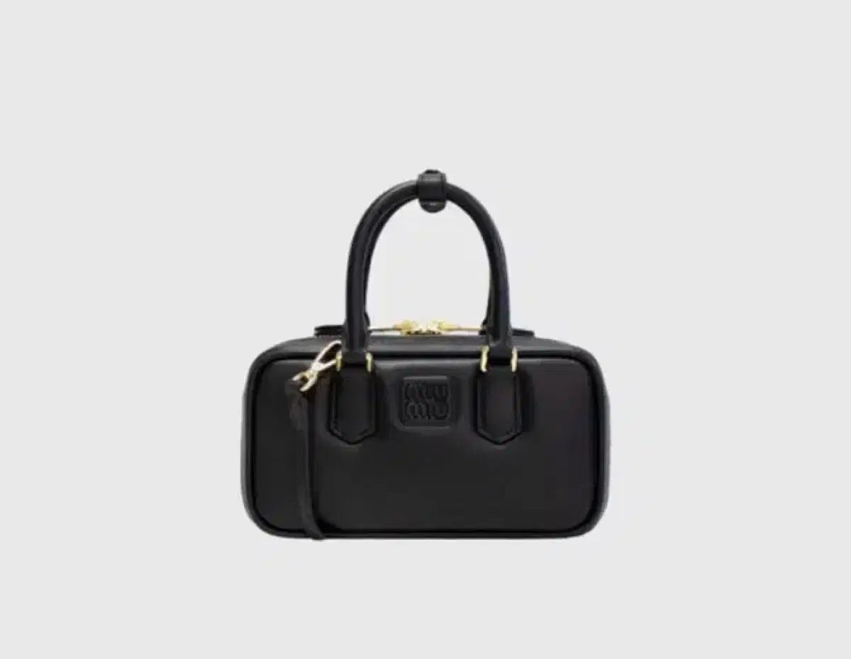 MIU MIU ミュウミュウ アルカディ クロスバック ブラック ミニ