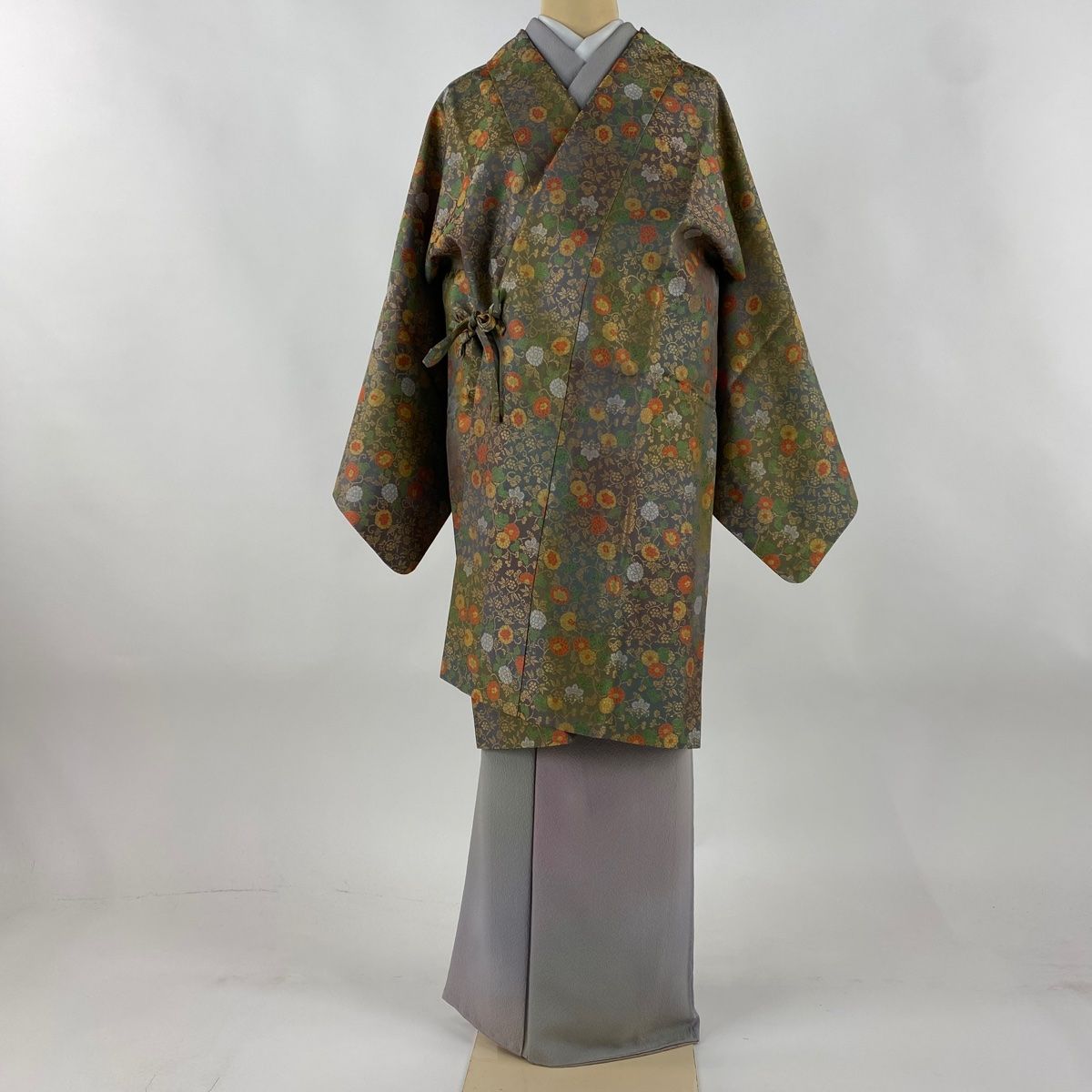 道中着 身丈96cm 裄丈65cm M 和装コート 鈴乃屋 花唐草 灰茶 正絹 秀品