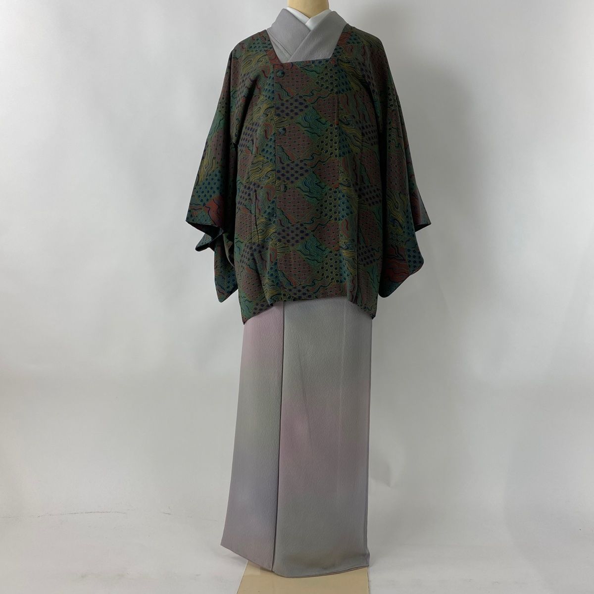 道行 身丈76cm 裄丈63cm S 和装コート 角衿 寄せ柄 松皮菱 灰緑 正絹 秀品