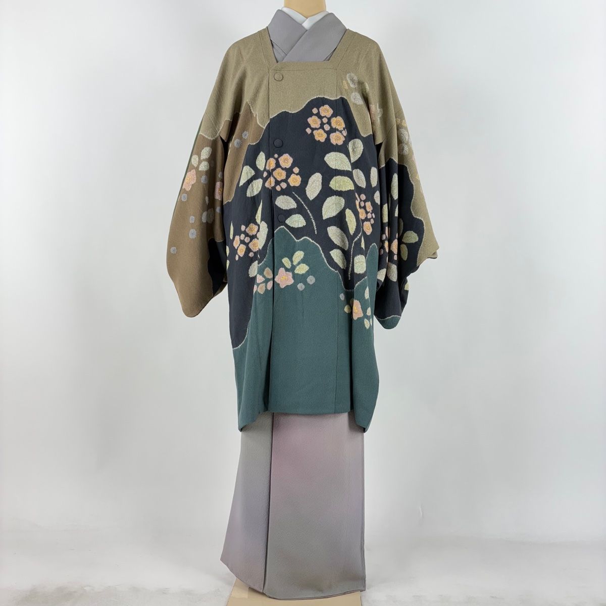 道行 身丈100cm 裄丈65cm M 松井青々 和装コート 角衿 落款 草花 金彩 絞り 青灰色 正絹 名品