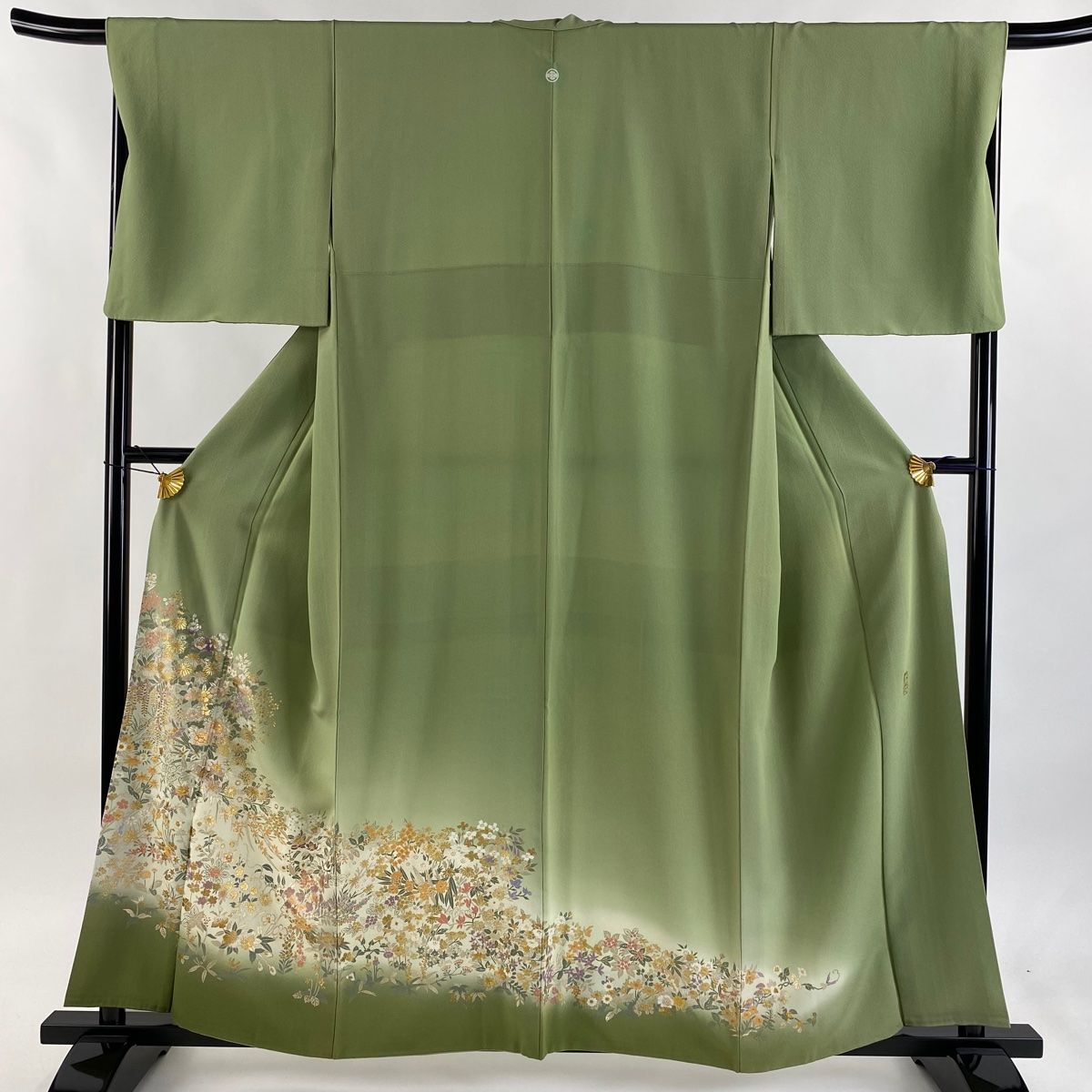 毎日新作アイテム入荷中！ 色留袖 身丈159.5cm 裄丈67cm M 袷 和田光正 落款 草花 金銀彩 ぼかし 抹茶色 正絹 一つ紋