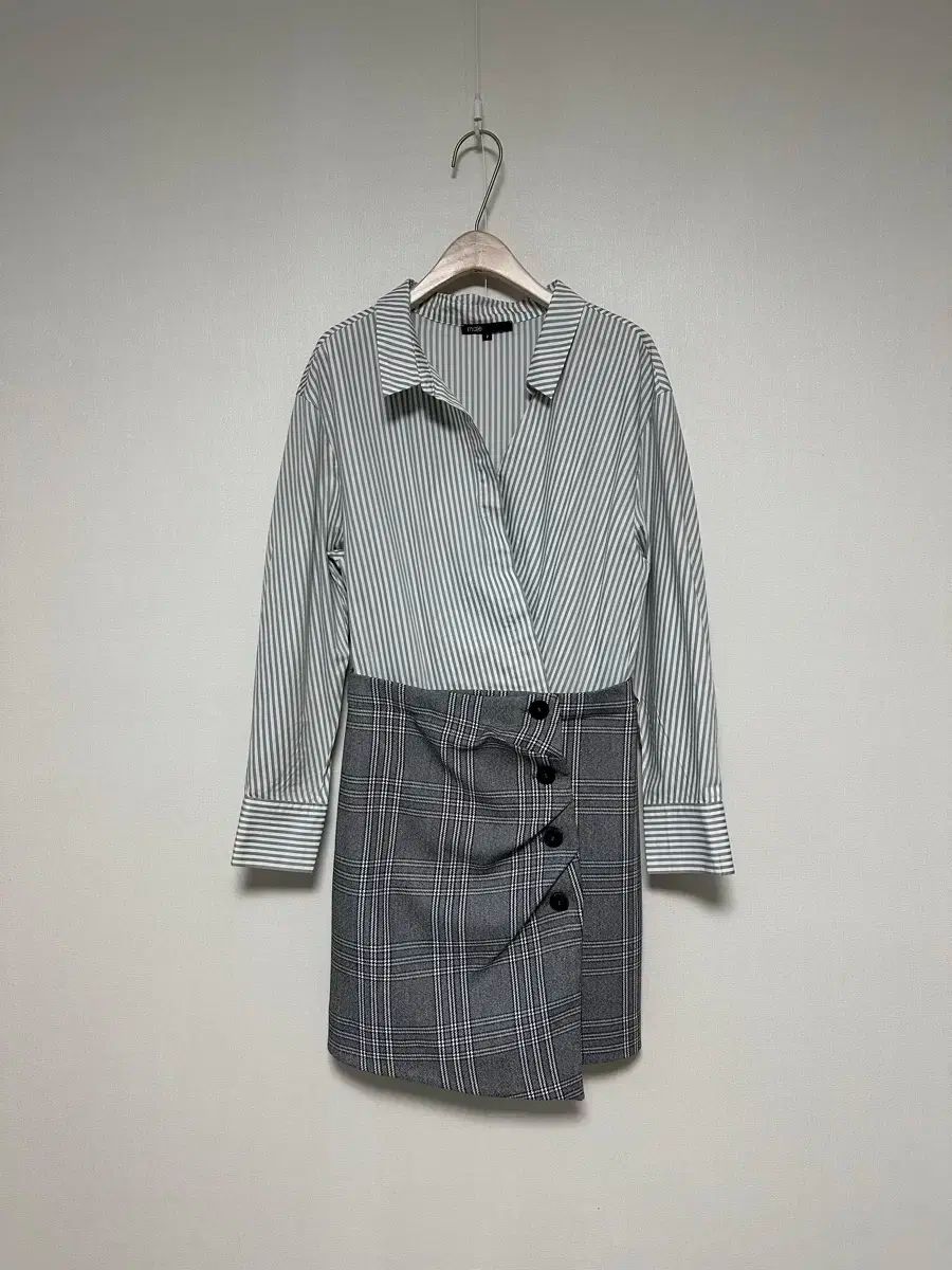 5。000円以上送料無料 マージュ シャツ スカート 一体型 ONE PIECE