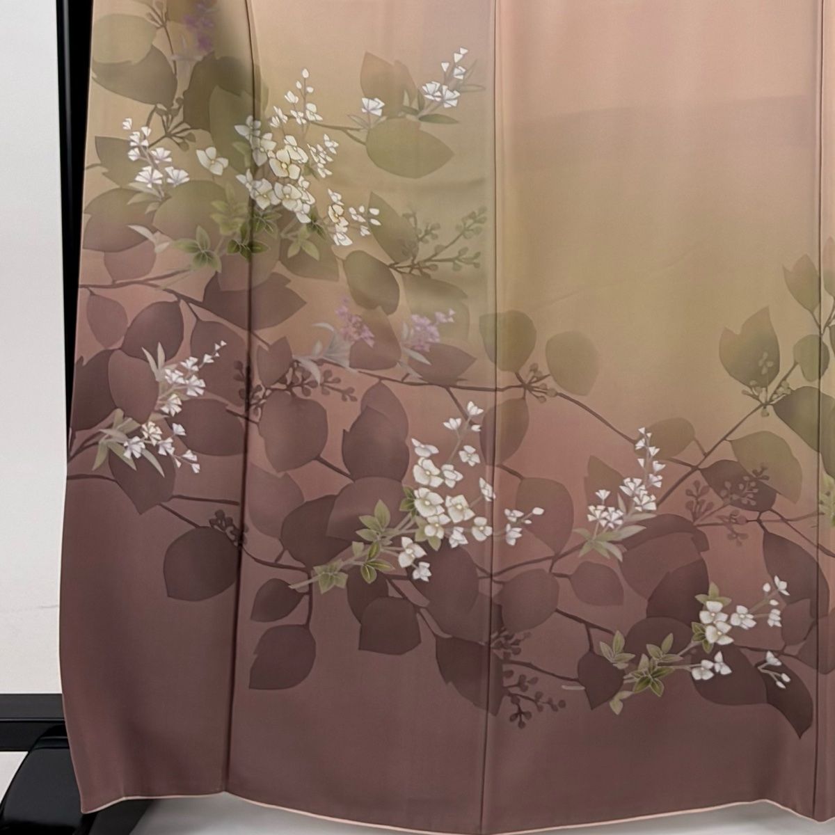 訪問着 身丈164cm 裄丈66cm M 袷 枝花 シルエット 金糸 金彩 ピンク 正絹 秀品 一つ紋