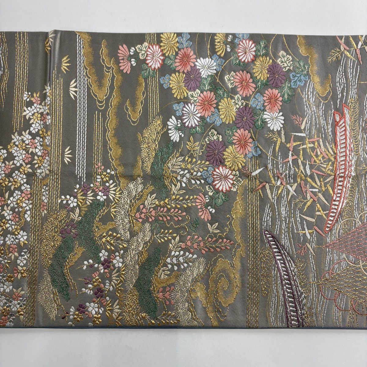 袋帯 秀品 草花 舟 刺繍 金糸 灰色 六通 正絹 【中古】 - メルカリ