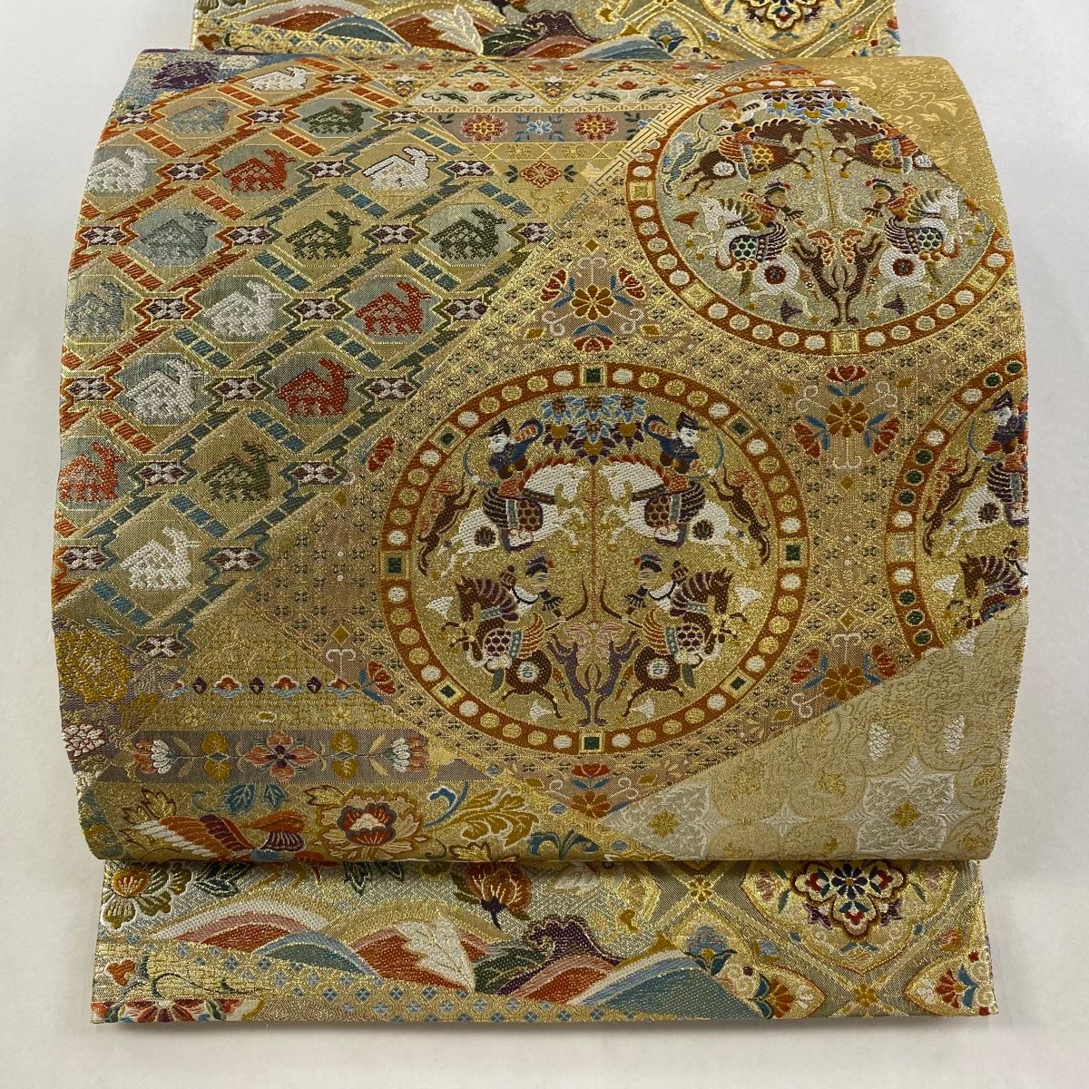 丸帯 狩猟文 草花 金銀糸 刺繍 金色 六通 正絹