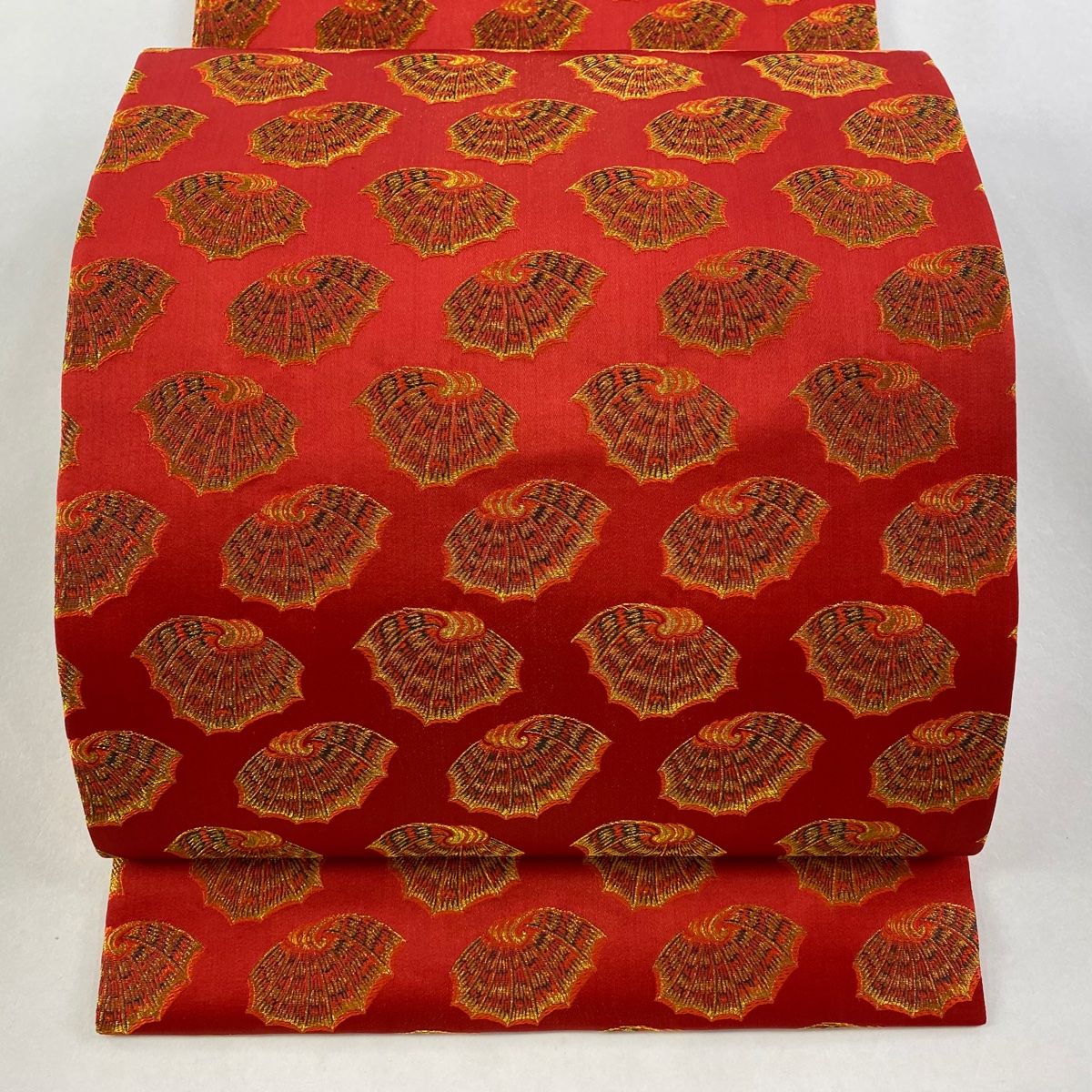 開き名古屋帯 名品 龍村美術織物 彩貝文 金糸 赤 正絹