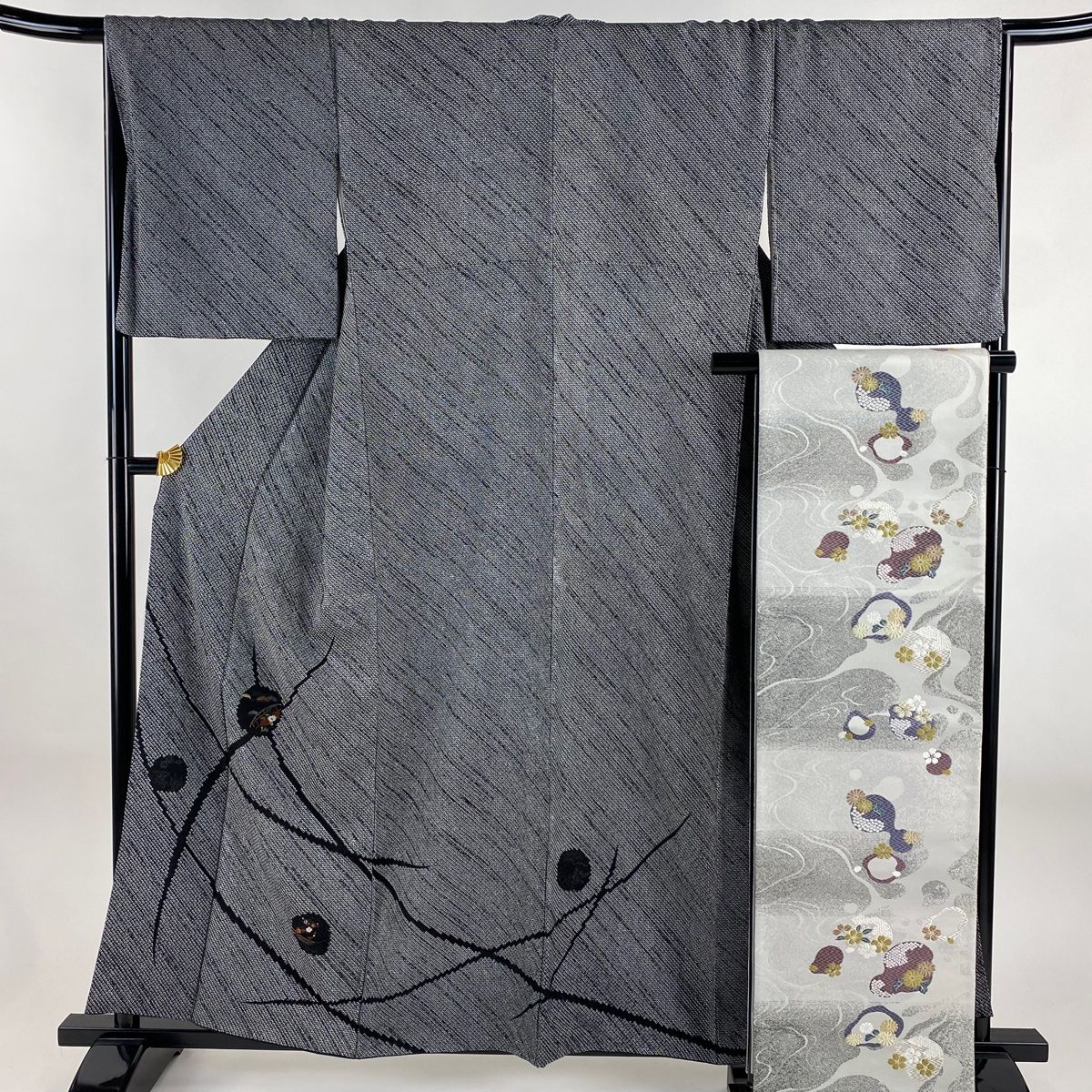 付下げ 身丈158.5cm 裄丈67cm M 袷 袋帯セット 草花 籬 刺繍 総絞り 黒 正絹 秀品