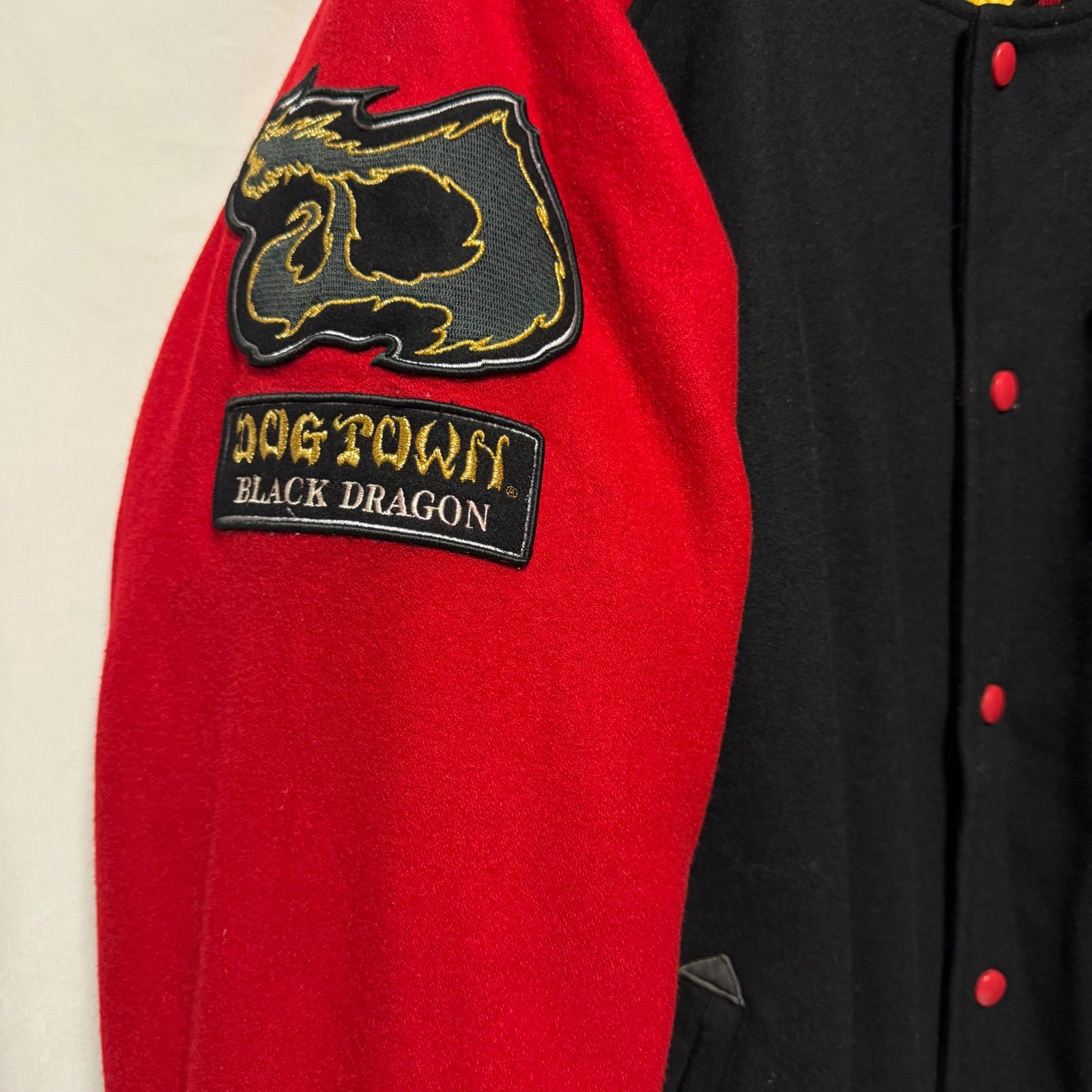 トレンド【DOG TOWN ドッグタウン 【商品名】archive 黒龍/ロゴ