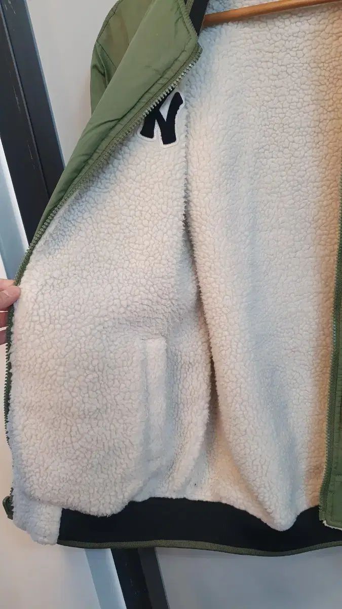  MLB ニューヨーク ヤンキース カーキ リバーシブル ブルゾン ジャケット 155 その他 ジャケット ブルゾン