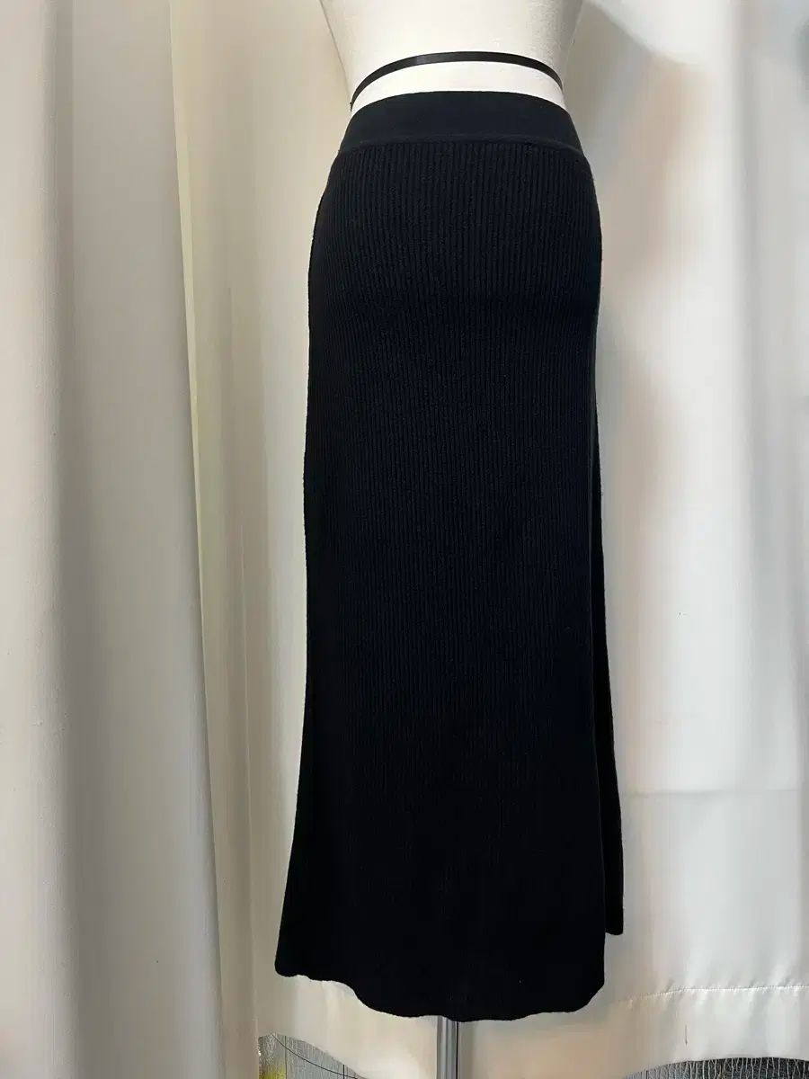 2018年 TINPOSTMODA ブラック ニット ロング スカート F 級