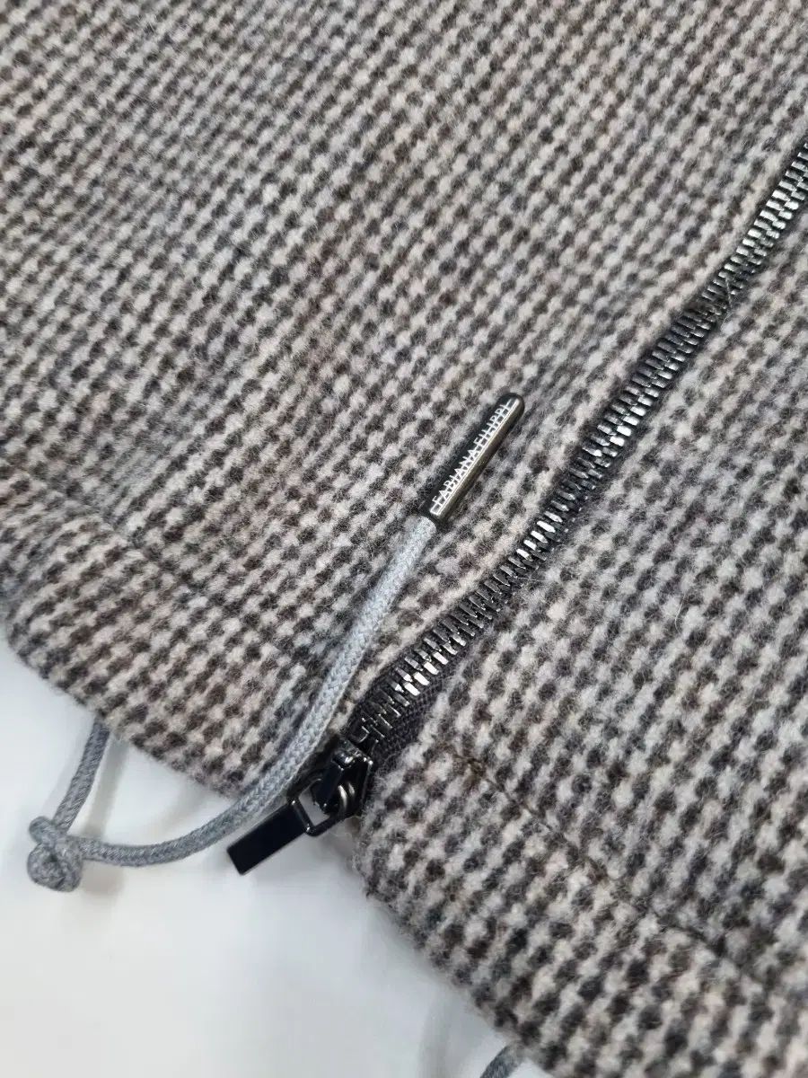 お見逃しなく！ パビアナ フィリピ ウール フード ジャケット 66 便利そうな