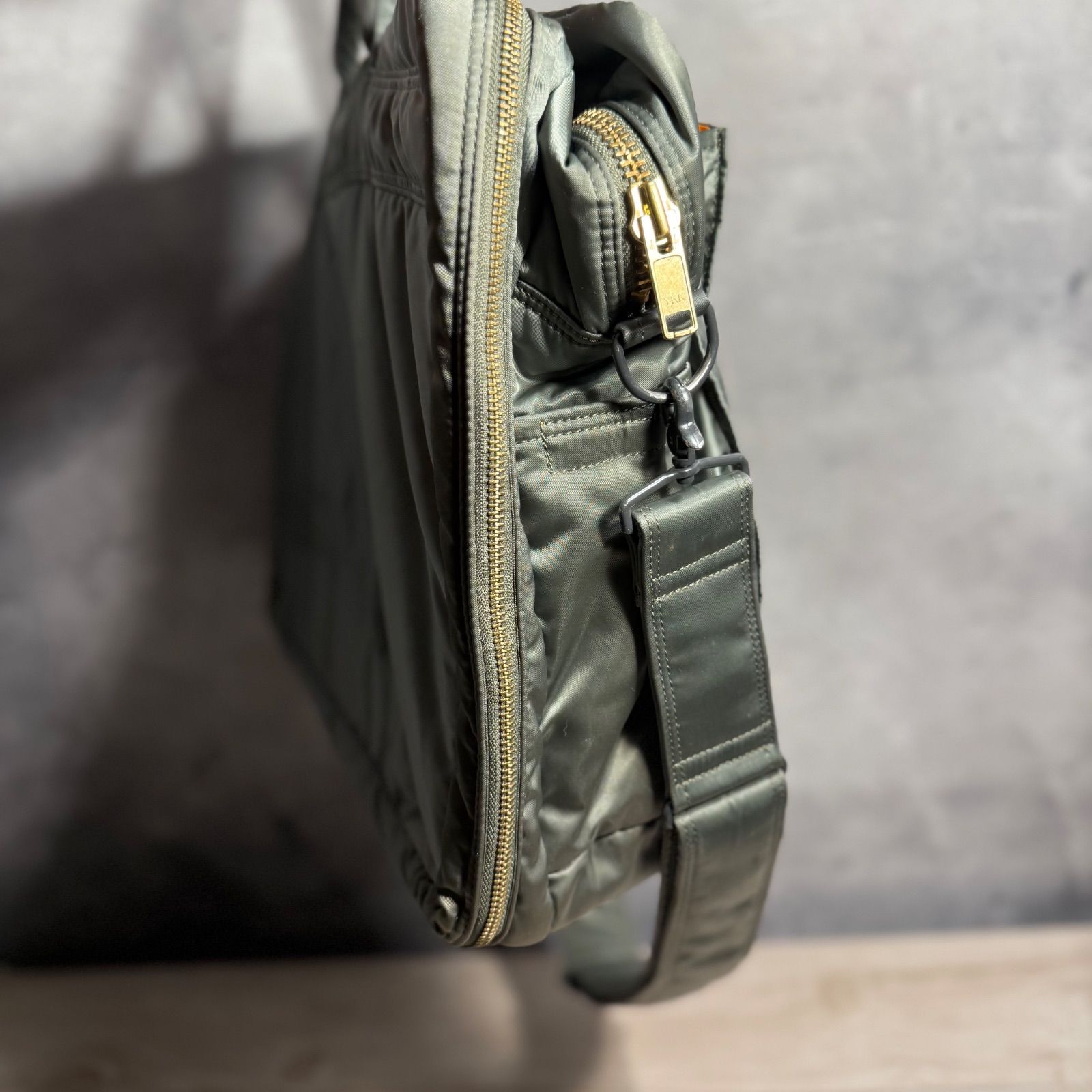 ✨PORTER TANKER✨2層✨2WAYバッグ✨セージグリーン✨カーキ系 PORTER