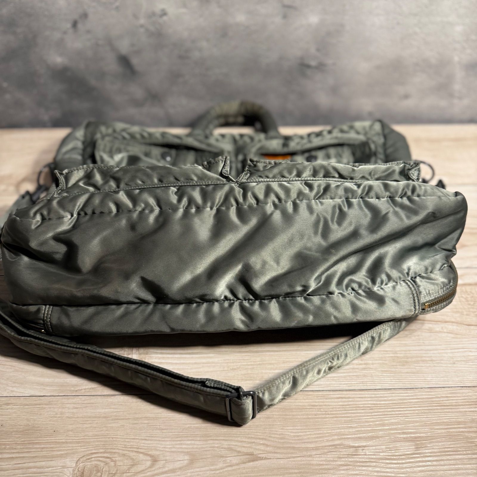 ✨PORTER TANKER✨2層✨2WAYバッグ✨セージグリーン✨カーキ系 PORTER