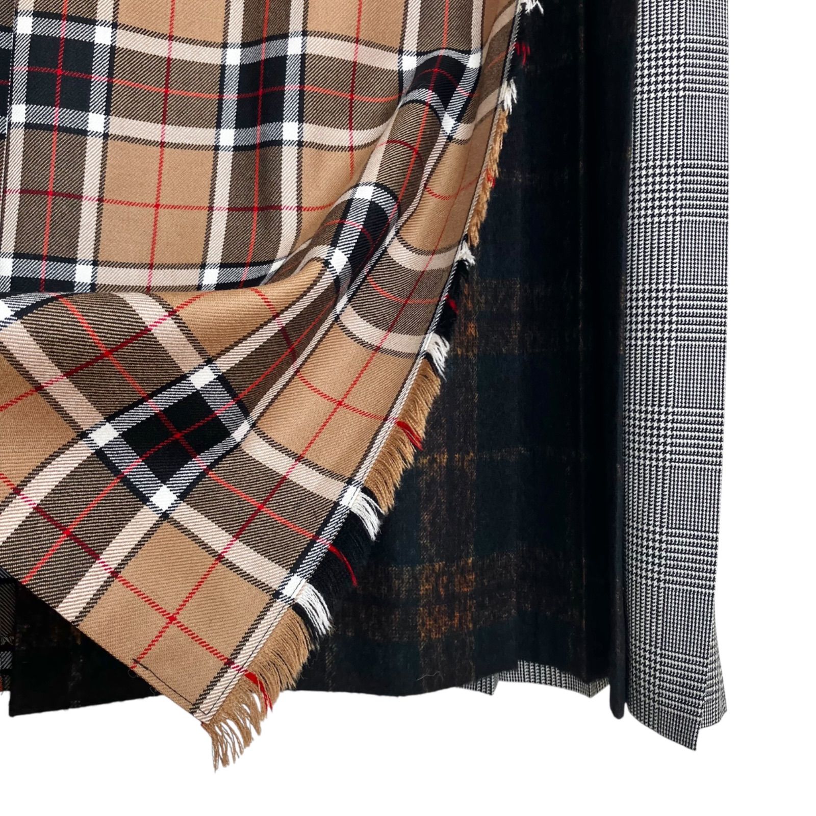 US6 ブラウンチェック