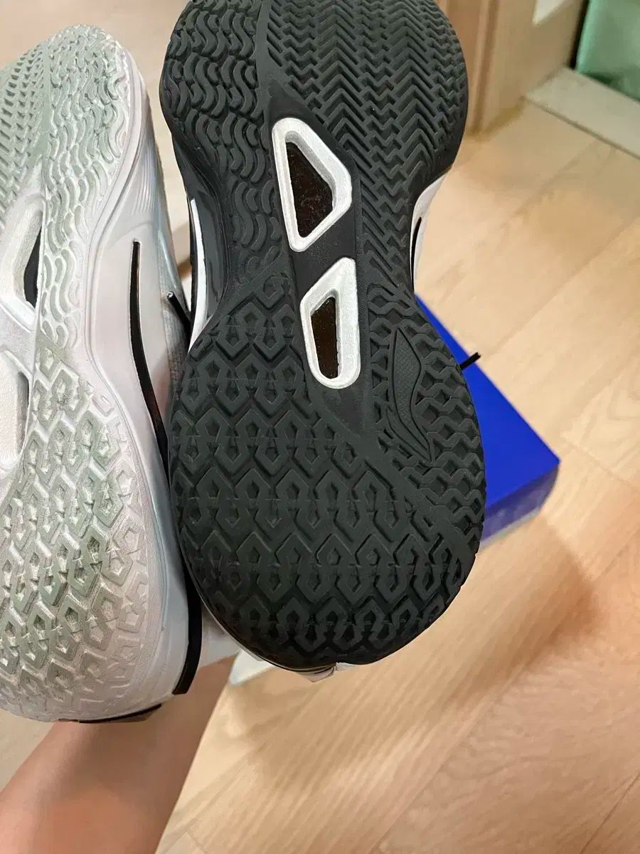 バスケシューズ