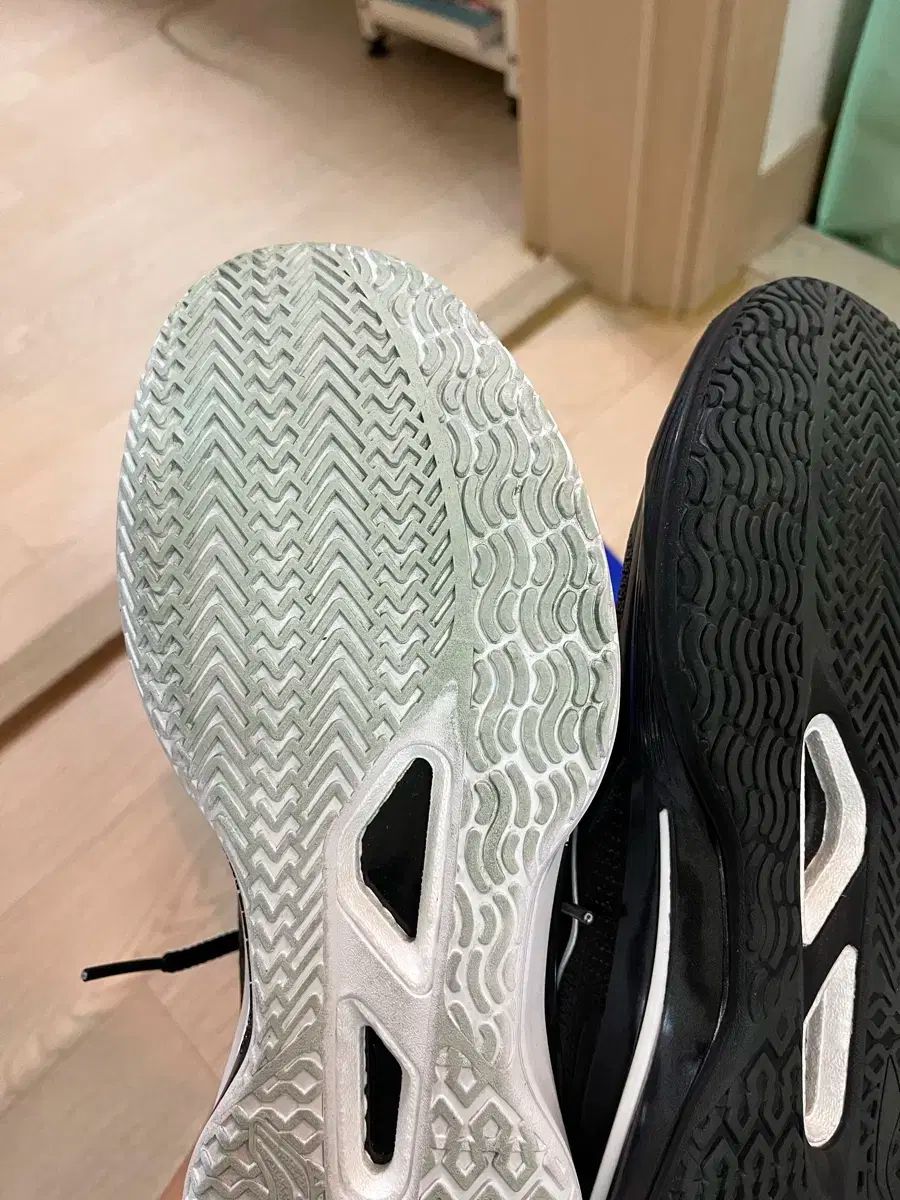 バスケシューズ