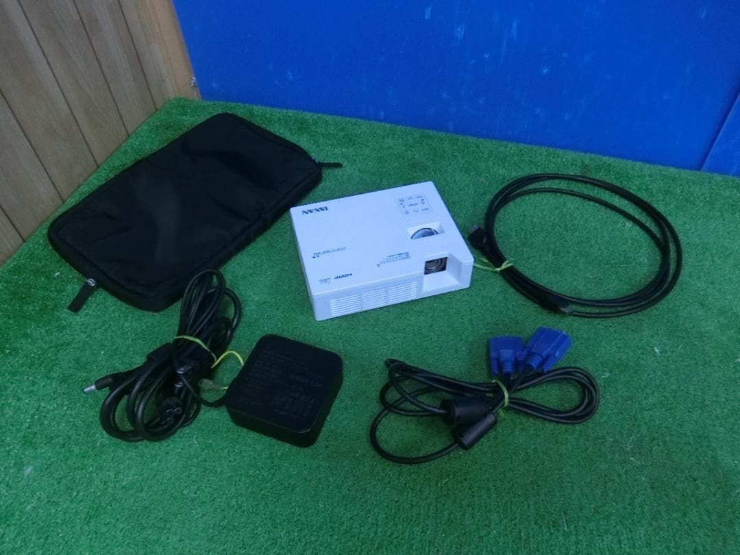 C34 ＴＡＸＡＮ 小型LEDプロジェクター KG-PL081W 保証付 2510