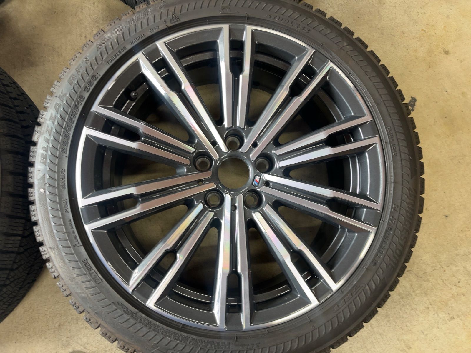 BMW G20 G21 G22 Mスポーツ 純正品 BS RFT 2025年製 18インチ 4本セット FFCRYSTALESIA_COM