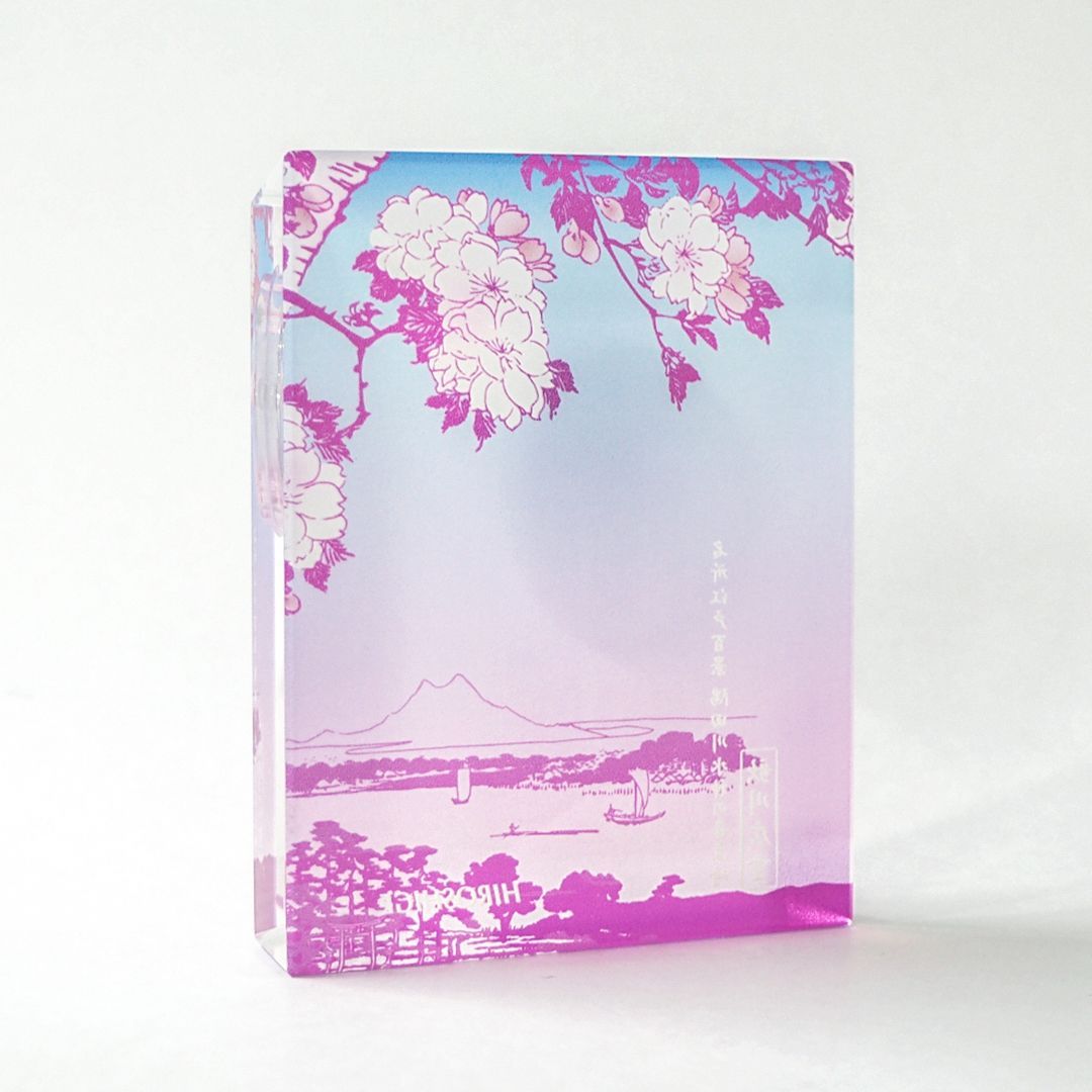 日本の名画 光学ガラス製置時計