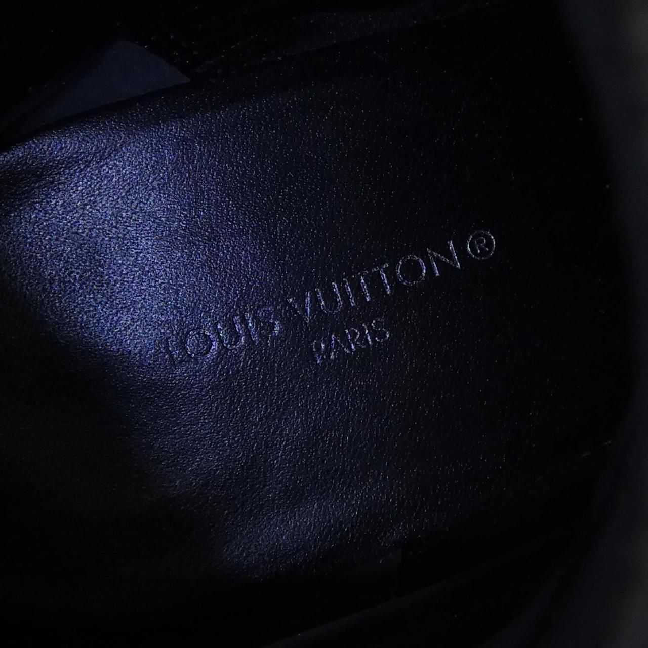 ルイヴィトン LOUIS