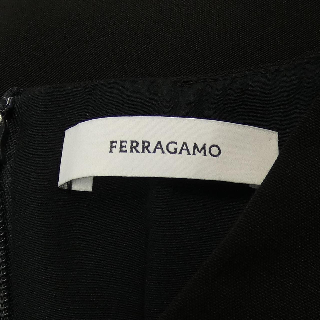 フェラガモ FERRAGAMO