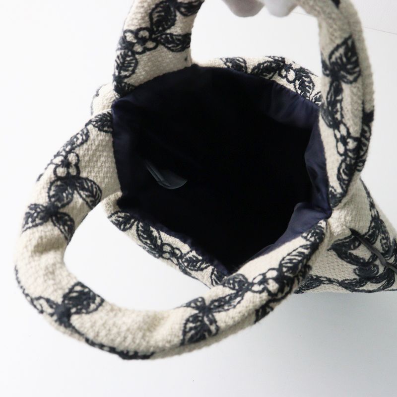 ミナペルホネン mina perhonen hanaha egg bag 刺繍 エッグバッグ 