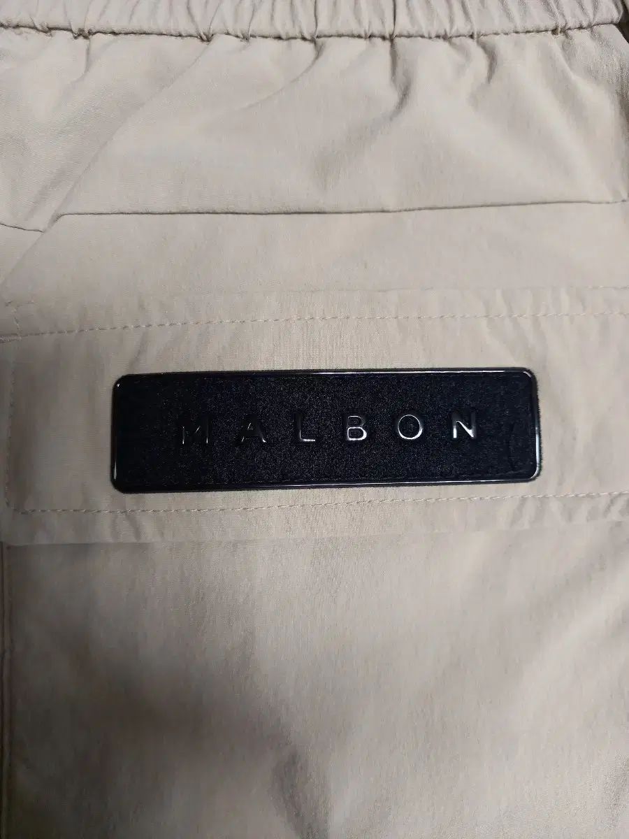 ハーフパンツ ベージュ