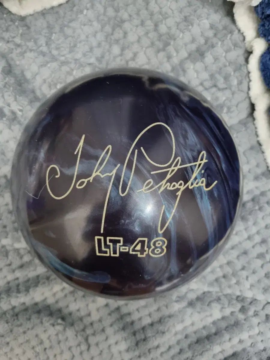 lt-48ハイブリッド ボーリングボール 球