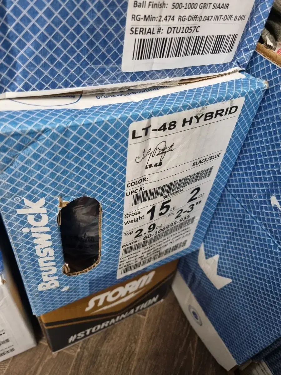 lt-48ハイブリッド ボーリングボール 公式球