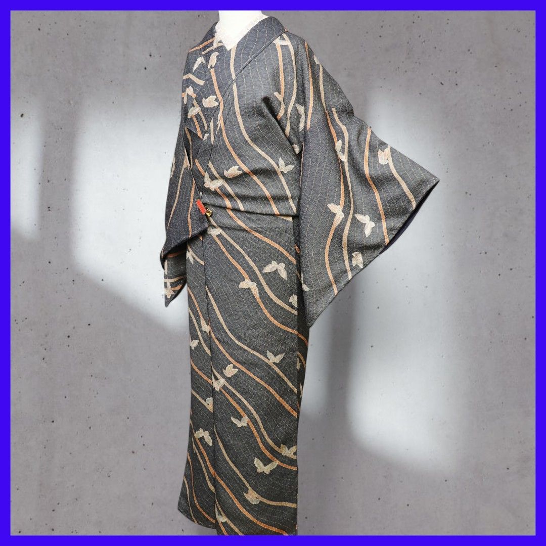 a0911 .｡. 三日月とうさぎ.｡. SHOPフォローで きクーポン有り 洗える着物 袷 小紋 流水に蝶