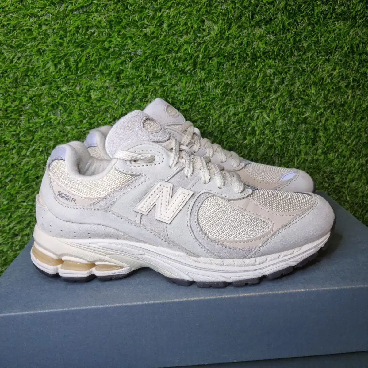 ニューバランス 2002R スニーカー 230