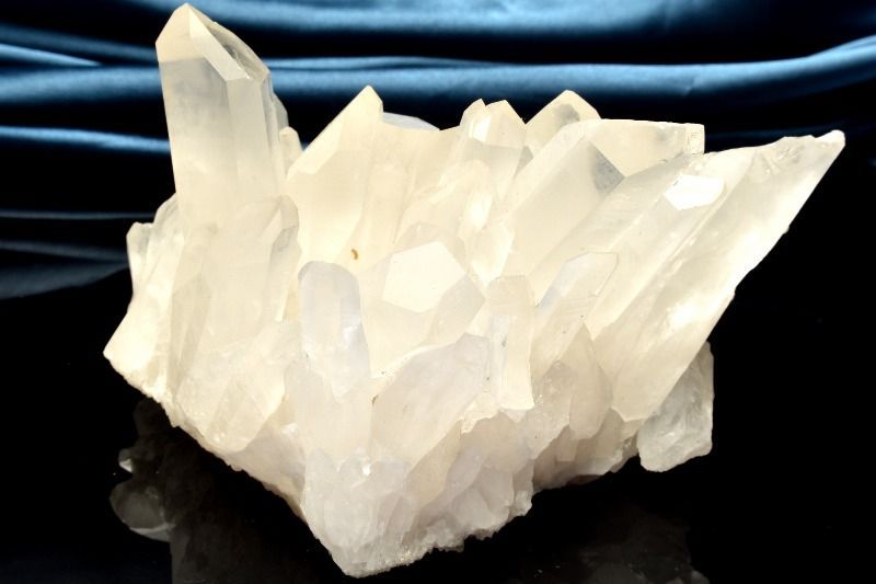 １点物 自然の結晶美 水晶クラスター 112x99x84mm クラスター 原石 パワーストーン 天然石 _CG6710 宅急便