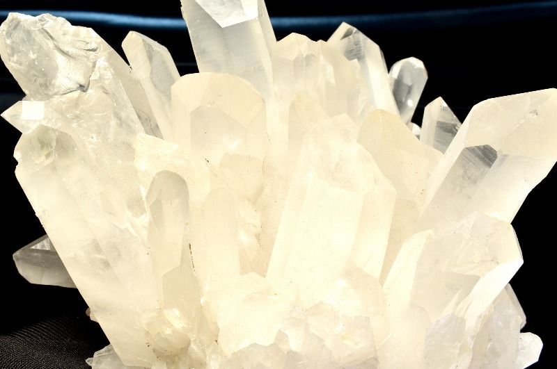 １点物 自然の結晶美 水晶クラスター 112x99x84mm クラスター 原石 パワーストーン 天然石 _CG6710 宅急便 NEXPOTALLINN_EU