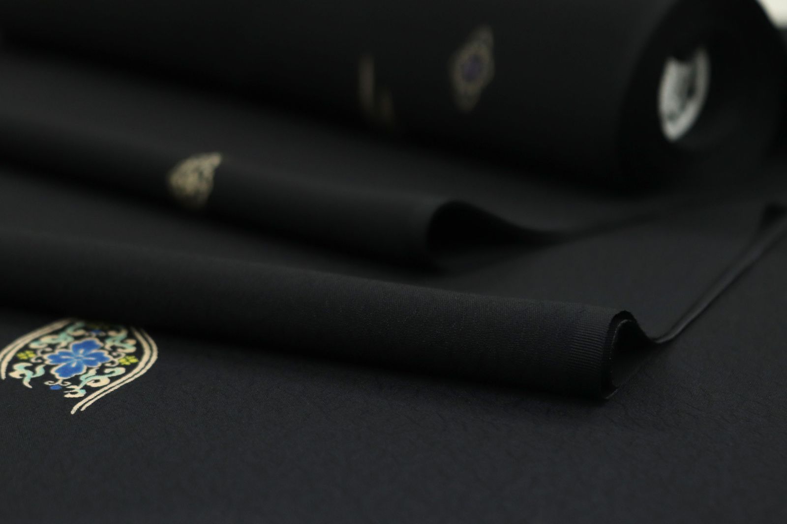 和遊館 即決kka2824 東レ シルック きもの画廊 お洒落 小紋 着尺 洗える着物 お仕立て付き 1ヶ月半~2ヶ月で発送