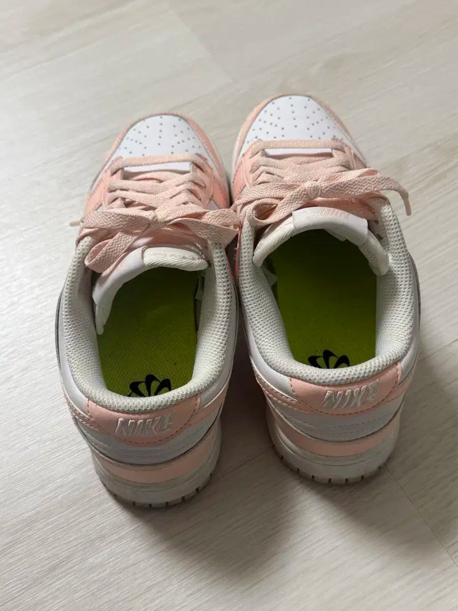 ナイキ ダンクロー ペールコーラル 235