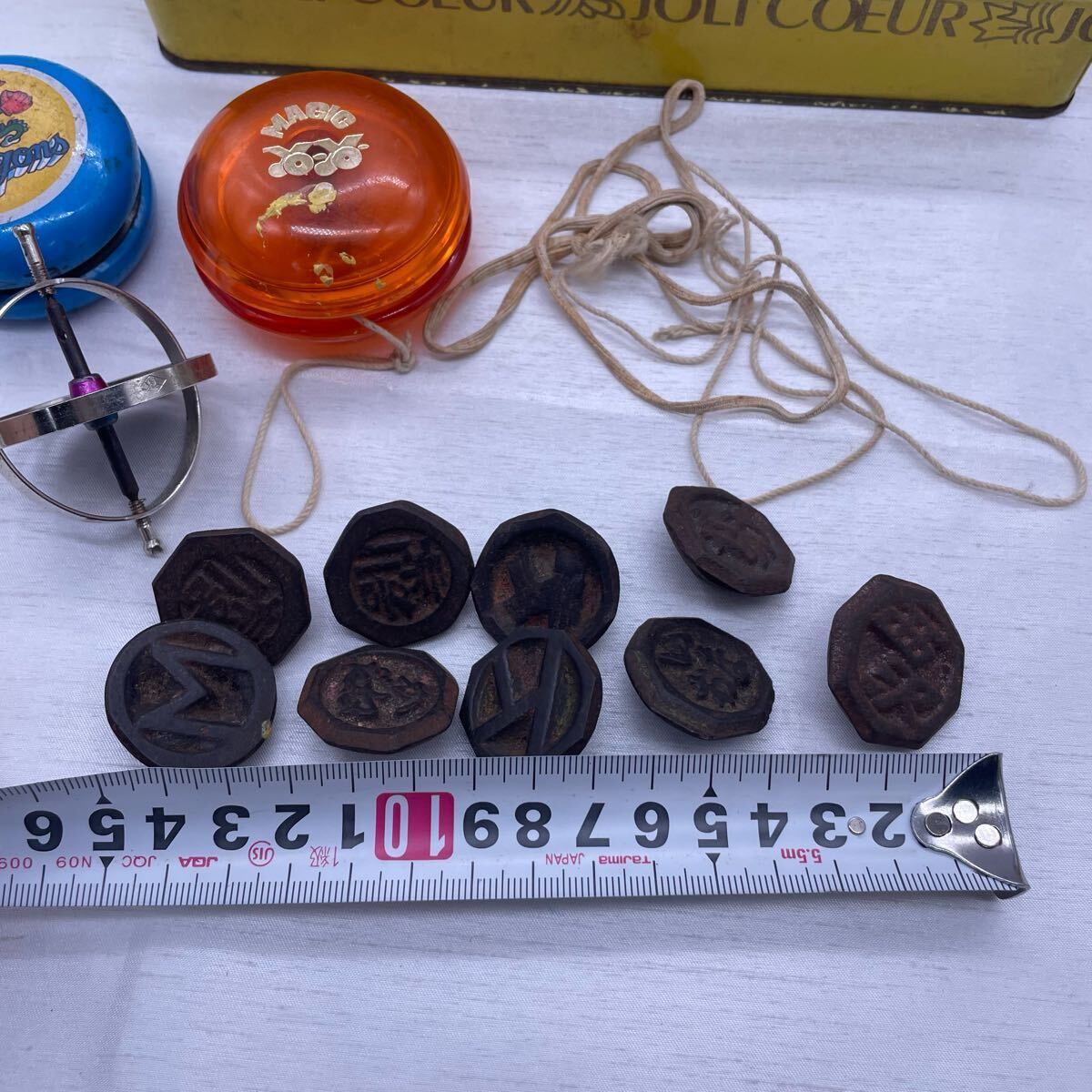 昭和レトロ 駄菓子屋玩具 めんこ173枚＋ヨーヨー 地球ゴマ