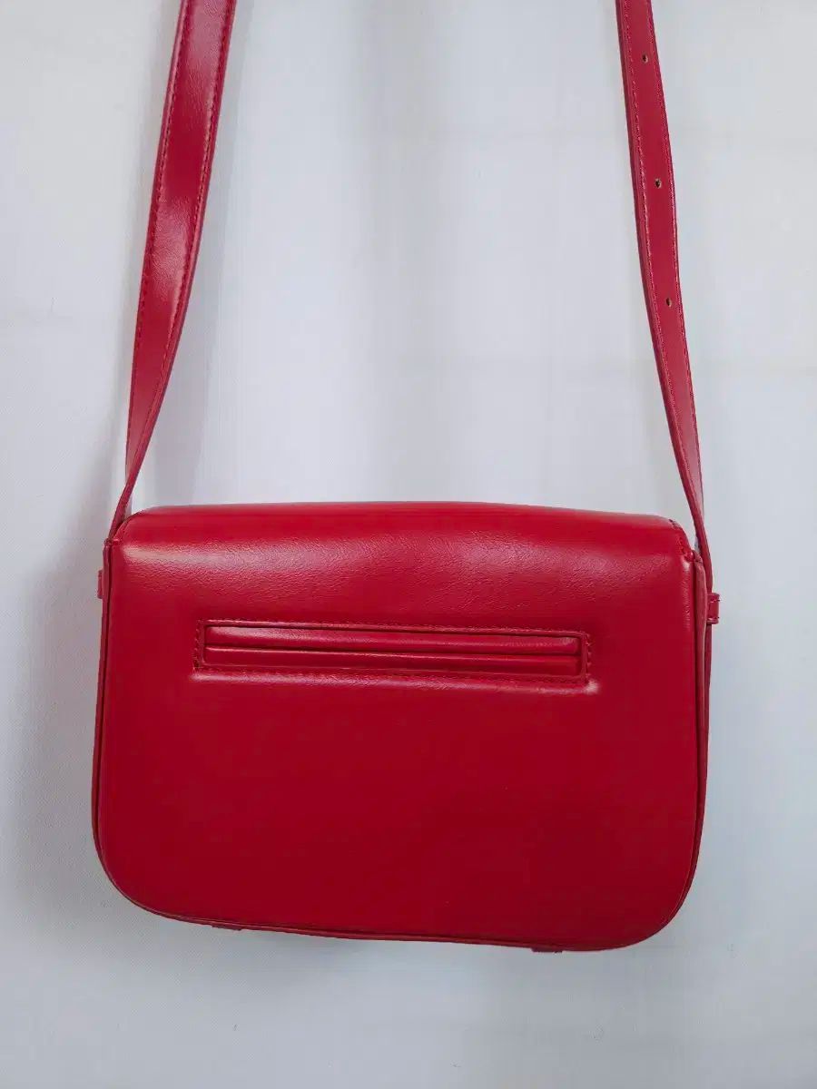 フラップバッグ Red