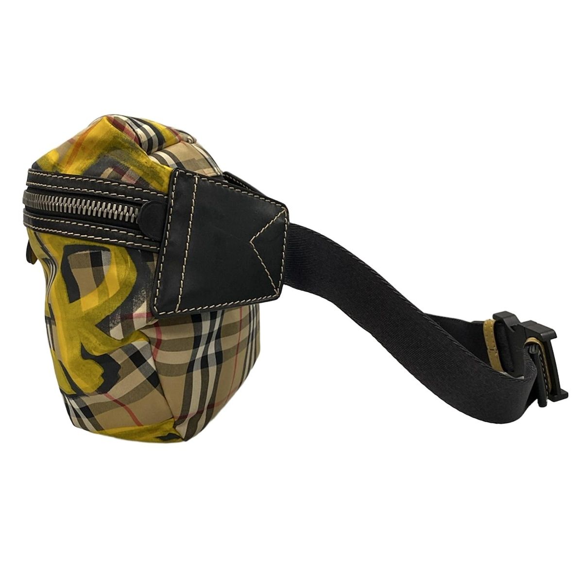 ✨️希少【バーバリーロンドン】ウエストポーチ ボディバッグ ノバチェック レッド BURBERRY LONDON ボディバッグウエストポーチ ノバチェック赤レッド