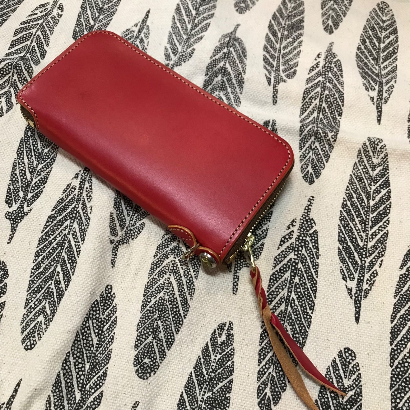 kc s ケーシーズ ウォレット 財布 長財布 レザー 牛革 カウハイド レッド 赤