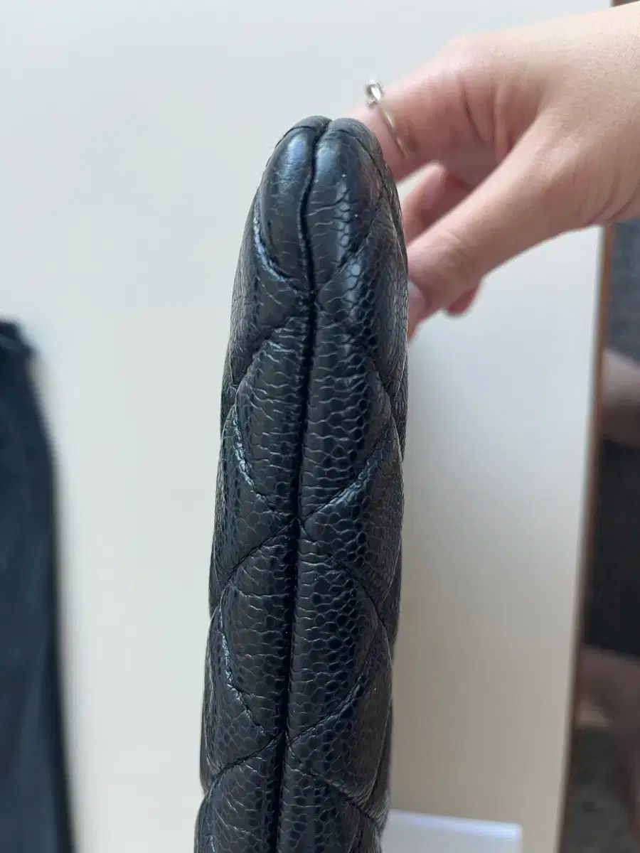 キャビア クラッチバッグ