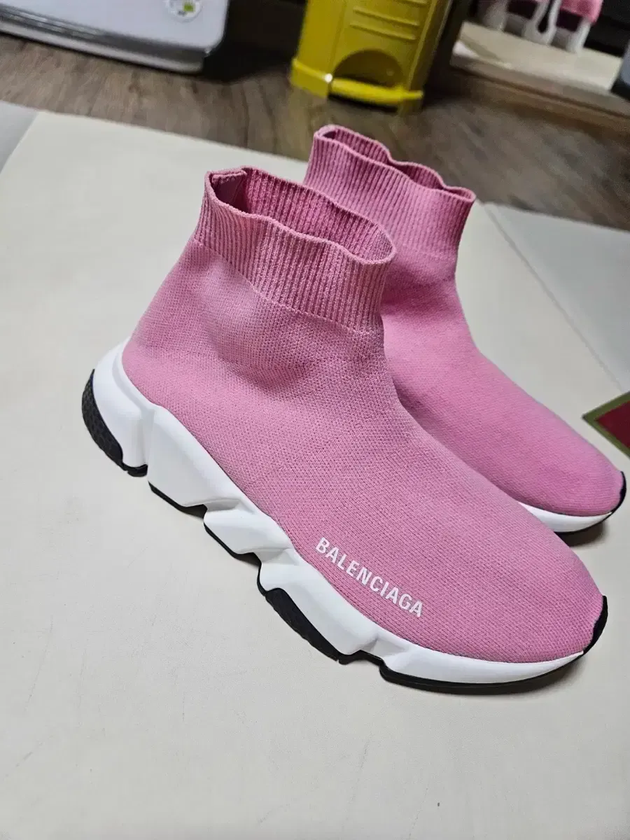 2025年最新】BALENCIAGA レディース フラットシューズ・バレエシューズ