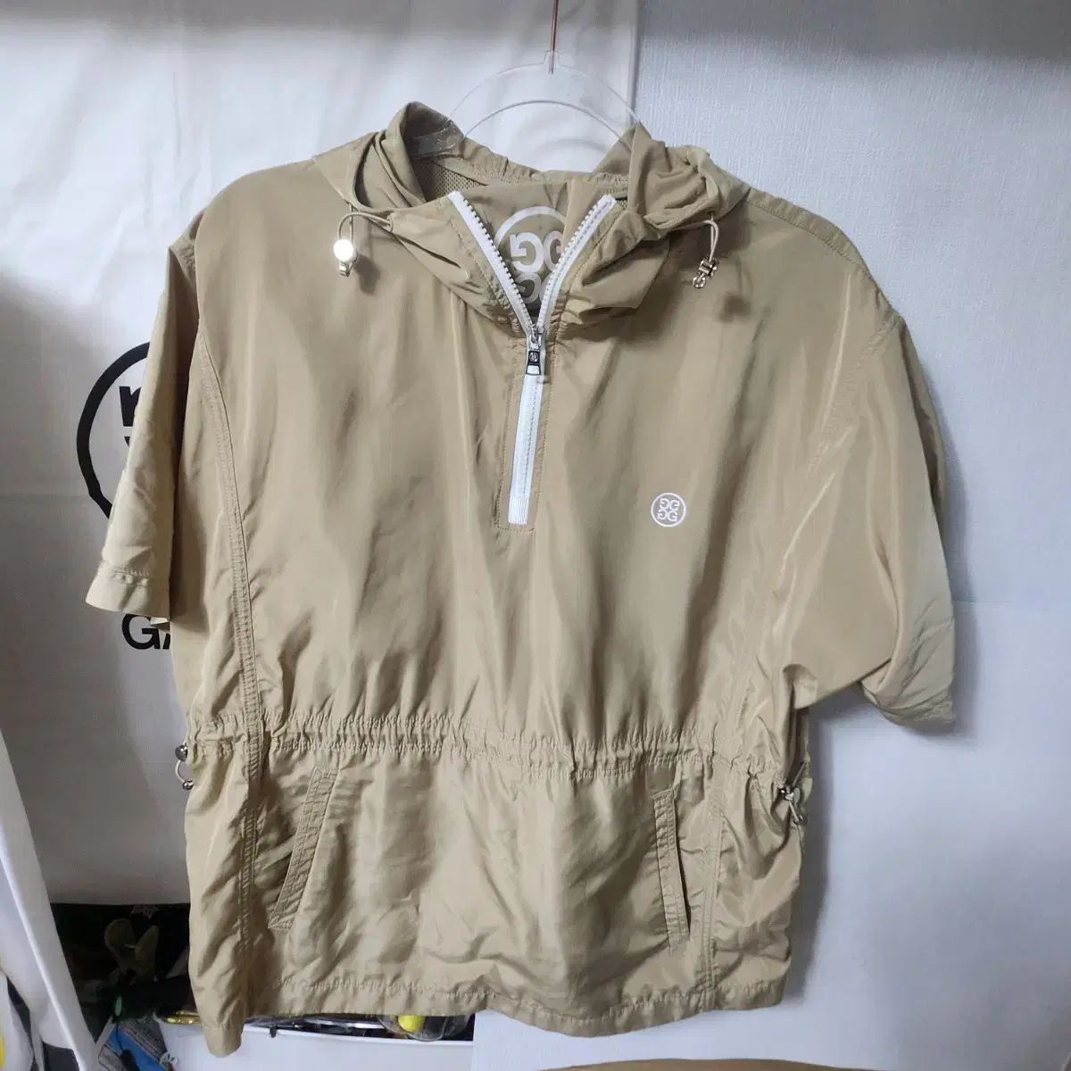 ウィンドブレーカー