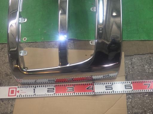 フロントバンパー