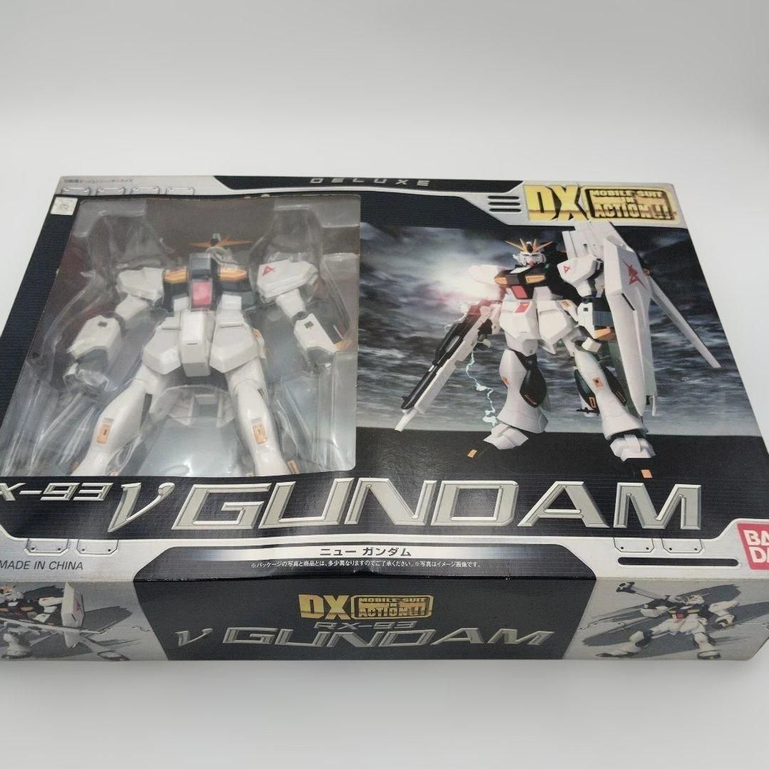 バンダイ RX 93 V GUNDAM DX MOBILE SUIT IN ACTION