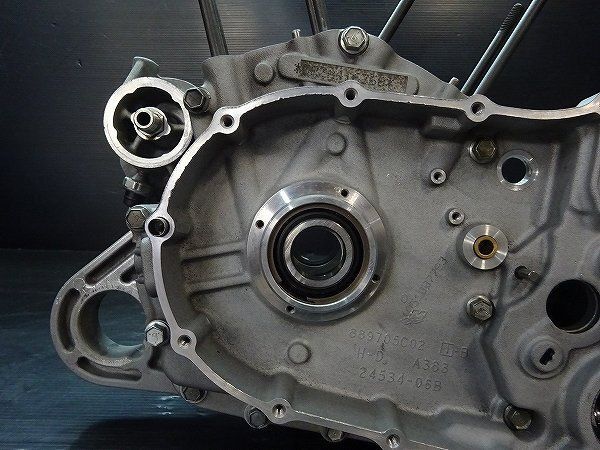 ハーレー スポーツスター XL883L-I 純正 クランクケース E7589